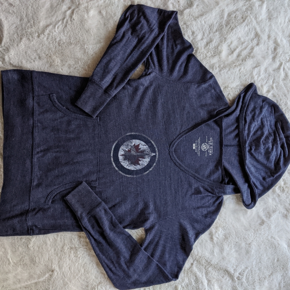 Winnipeg Jets Women's Pullover, Size S